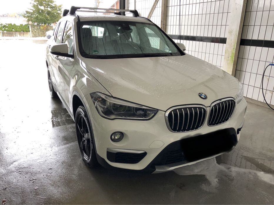 X1 xDrive 20 i xLine carlig LED Navi HiFi WLAN