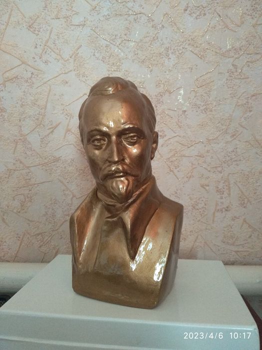 Бюст Дзержинский