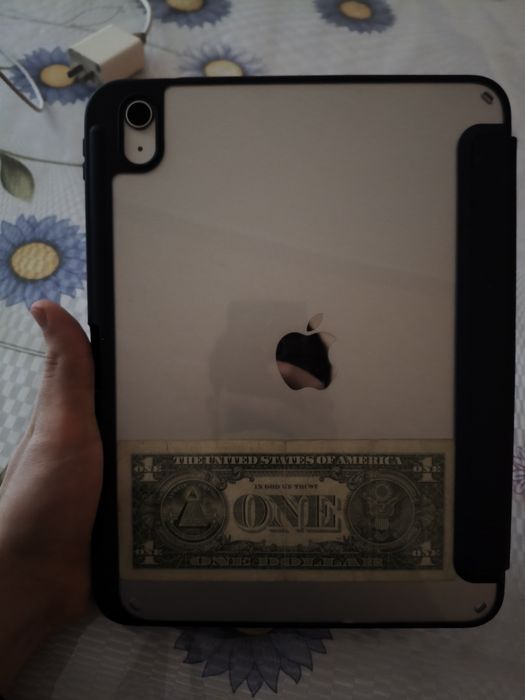 Ipad a16 128gb..