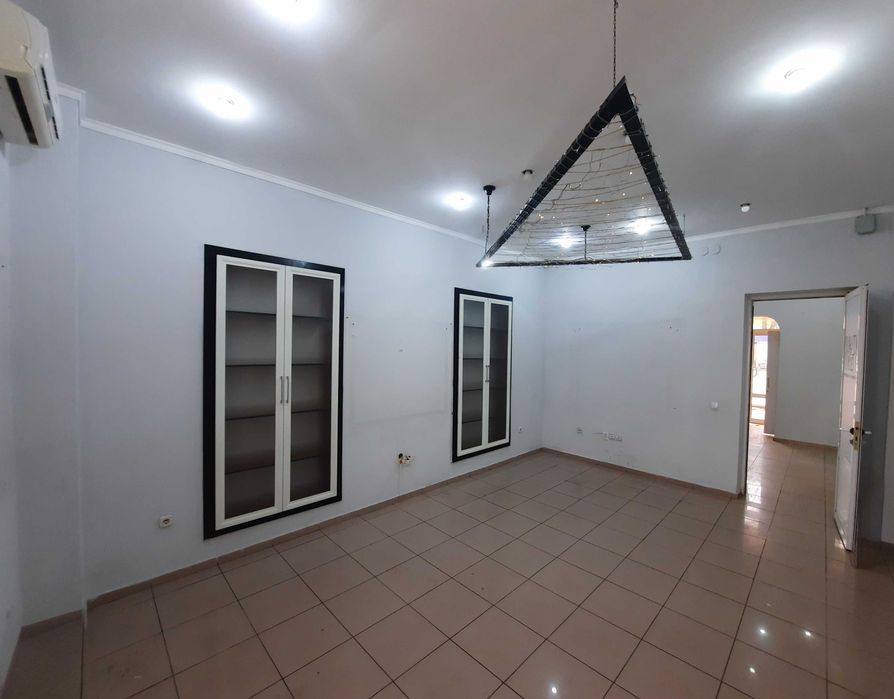 Аренда помещения Новомосковская, Старт Стадион, БЦ Оникс