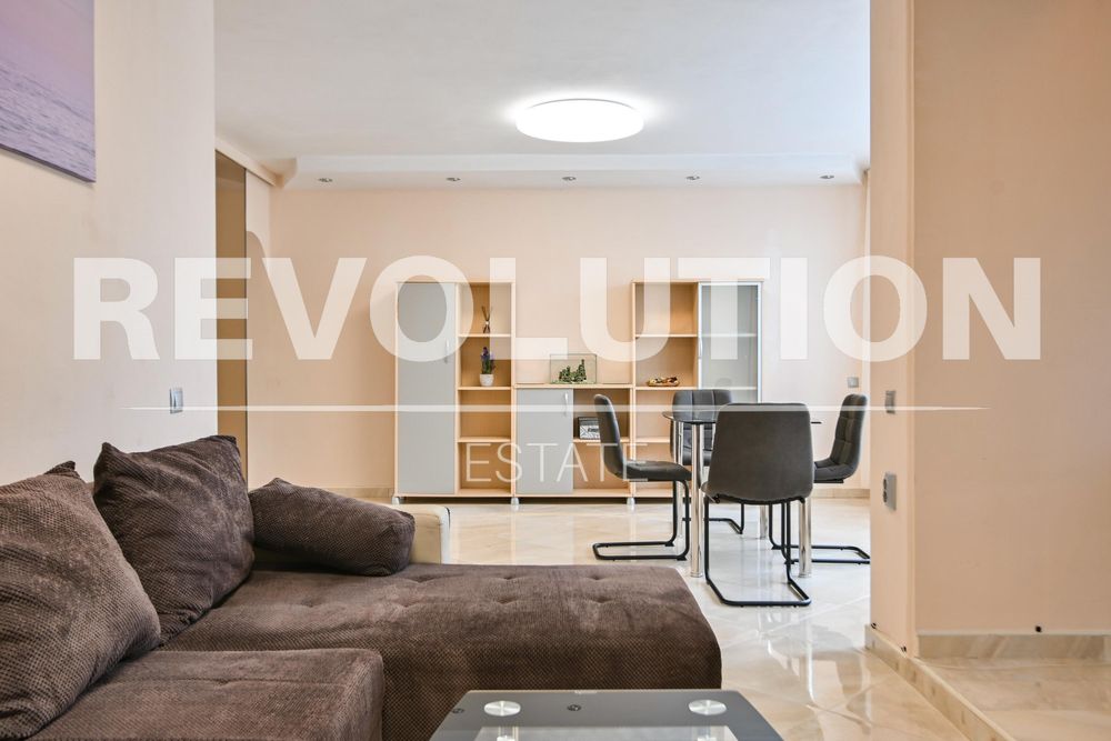 Двустаен апартамент в ж.к. Редута.