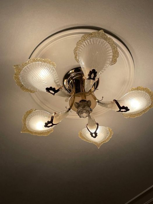 Люстры. Срочно. Не дорого