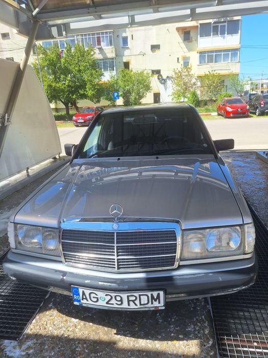Mercedes E190 ,stare foarte bună,fiscalul se oferă pe loc