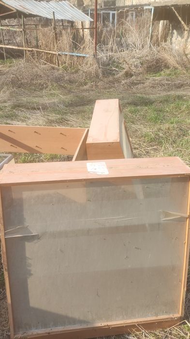 Продам витрины стекло