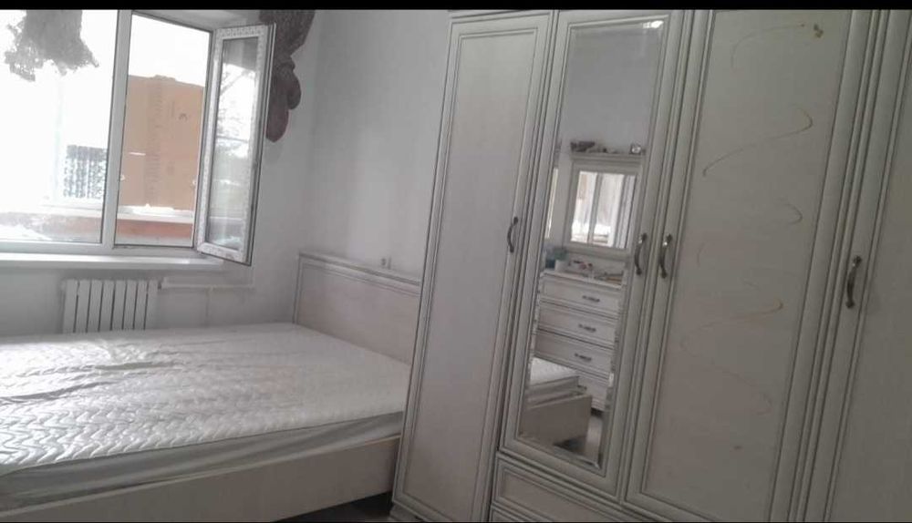 Продам спальный шкаф в хорошем состояний