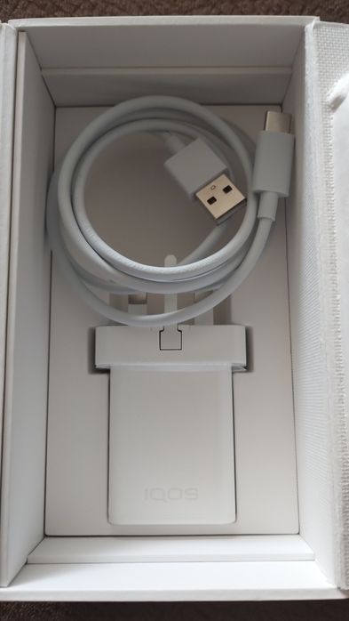 IQOS dispozitiv cu accesorii