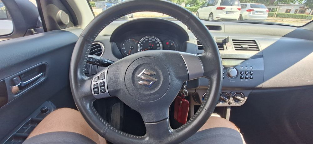 Suzuki swift 2006 1.3 бензин