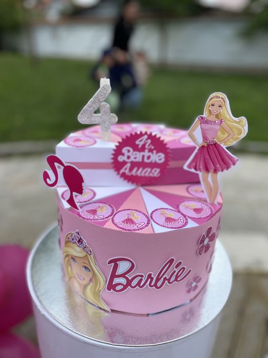 Картонена торта на всякаква тема