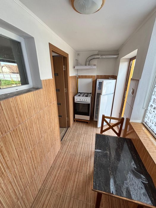 Garsoniera de inchiriat