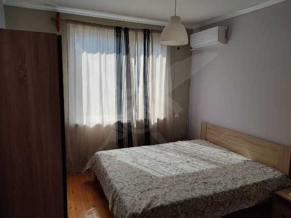 Дава се под наем Тристаен апартамент в Пловдив, Каменица 2 - 82 кв.м за 518.67 € - Снимка #1