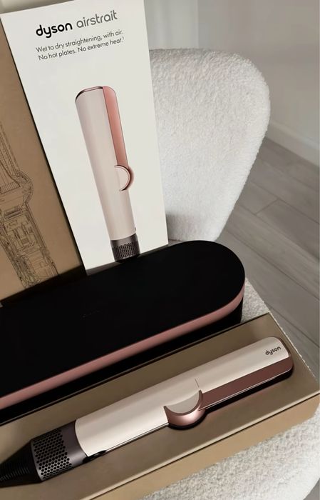 В продаже dyson airstrait