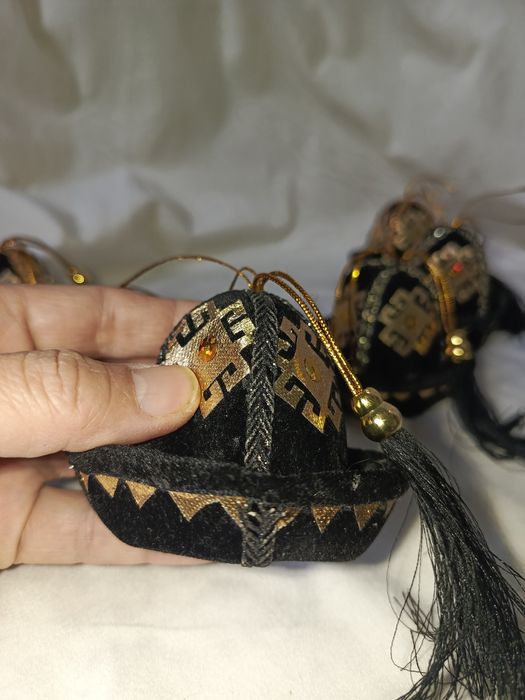 Қарақалпақ миллий сувенир қалпағы.