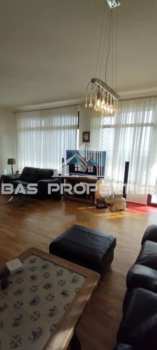 Продава се Къща в Свети Влас - 380 кв.м за 672 €/кв.м - Снимка #2