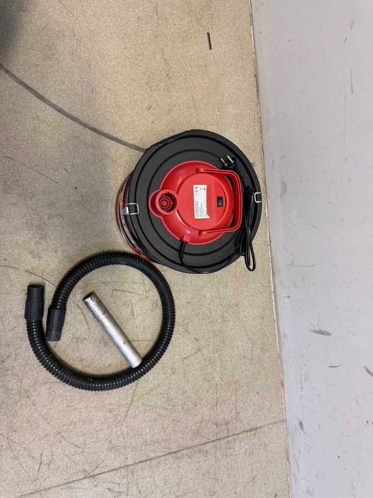 Прахосмукачка за пепел 1000W 18L RD-WC02/Прахосмукачка за пепел WC03