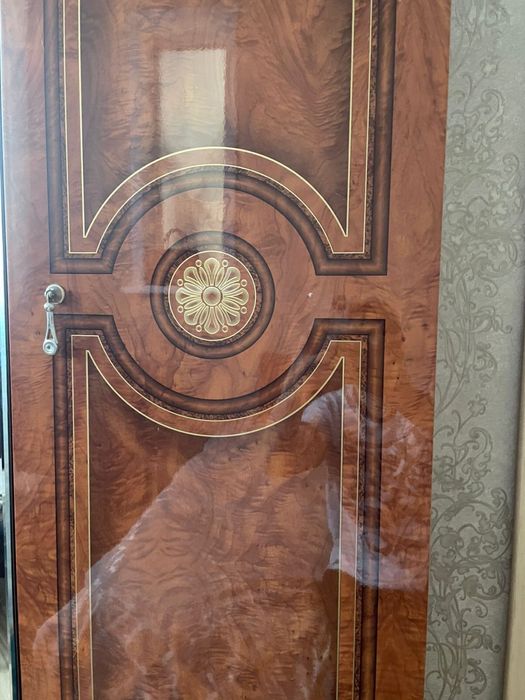 Продам спальный гарнитур