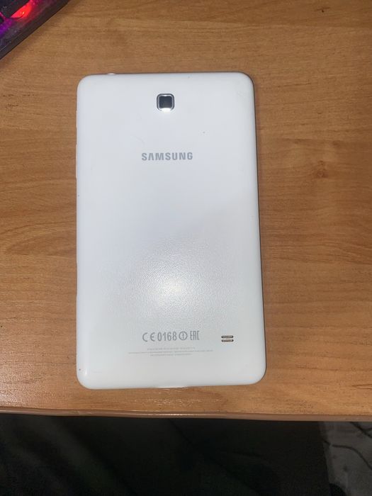 Samsung tab 4 в хорошем состоянии
