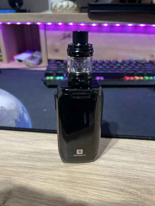 Țigară electronică Vaporesso Revenger X 220W + atomizor NRG