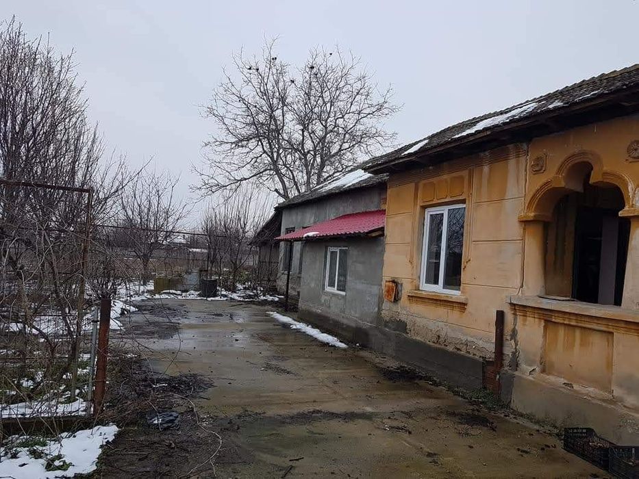 Vand casa in Basarabi str. Brutariei nr.8