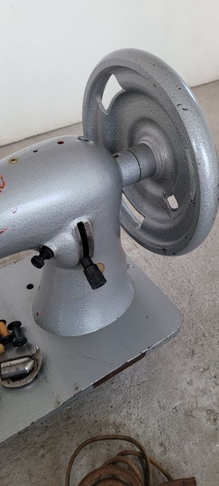 Швейная машина 23 класс новий