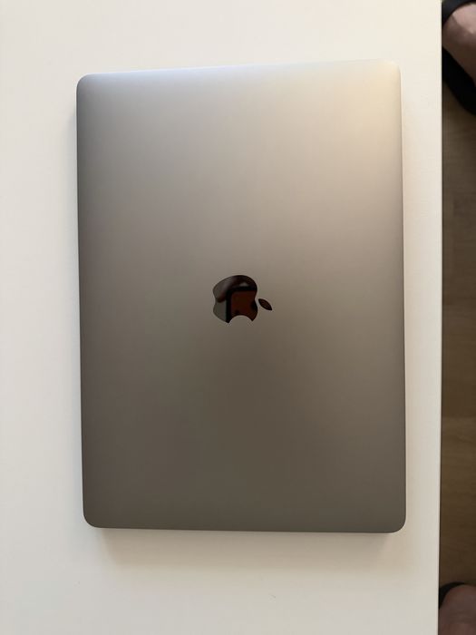 Apple MacBook Pro 13 2020 i5 16GB RAM 512 SSD CA NOU