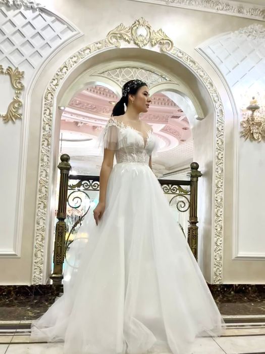 Свадебное платье с фатой