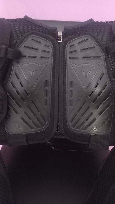 Протекторна жилетка Dainese