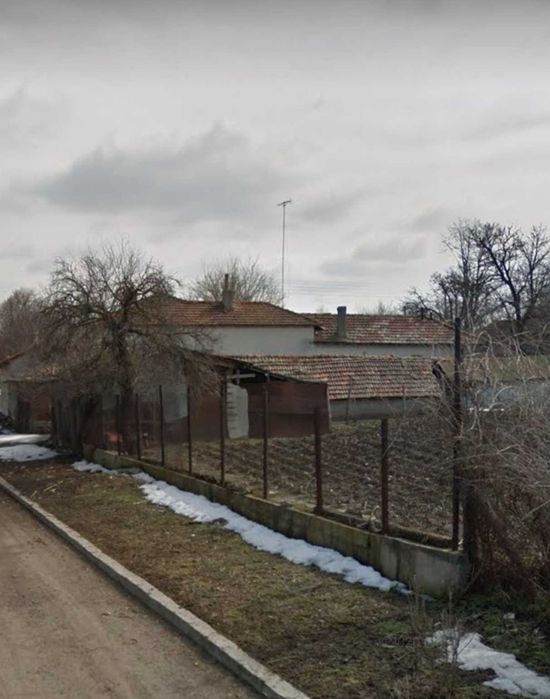 Продава се Къща в с. Коларци, Област Добрич - 130 кв.м за 393 €/кв.м - Снимка #2