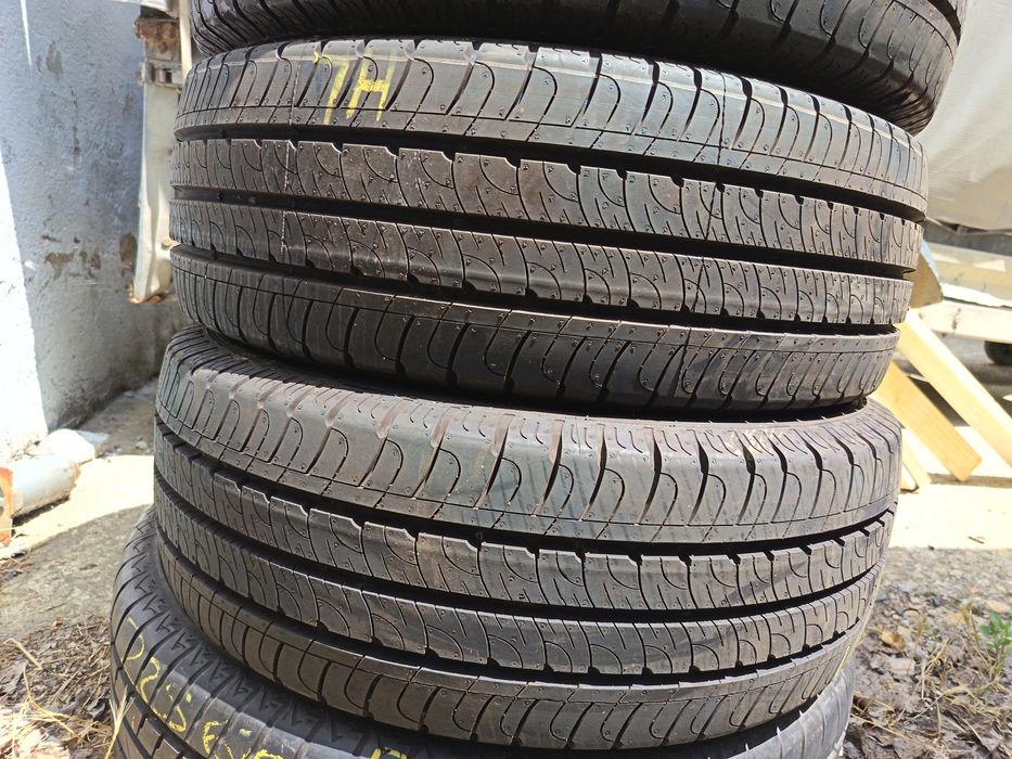 Anvelope vara 215 65 15c Goodyear 2022 noi