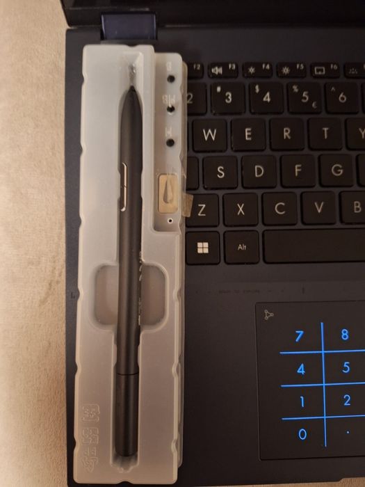 ASUS Vivobook S 14 Flip OLED Touch | i3-1220P | 8GB RAM | 256GB SSD | Creion tactil + Adaptor internet | NEGOCIABIL