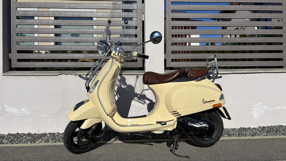Vespa lxv 50 piaggio scuter