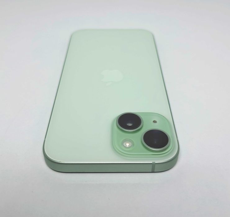 iPhone 15 128GB Green