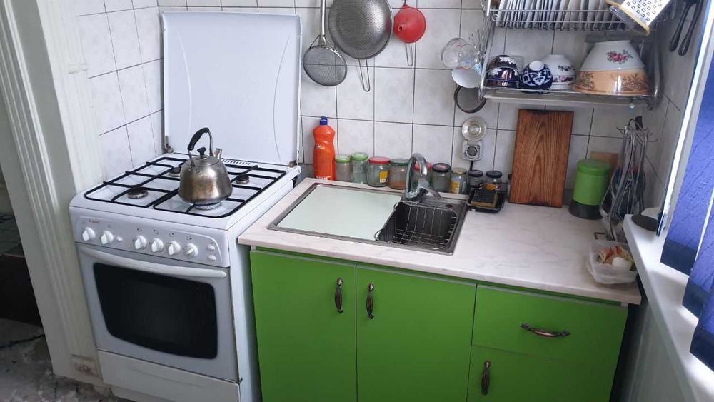 Продаётся 3х комн квартира на 4 этаже Ор-р Русалка