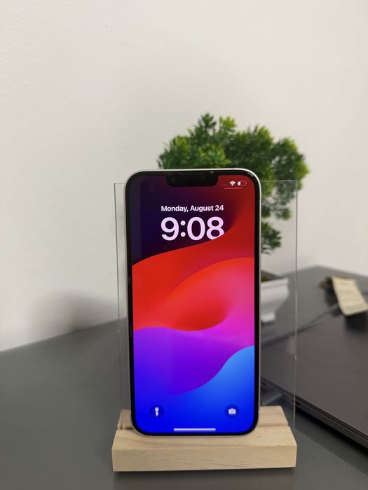 Iphone 14-white