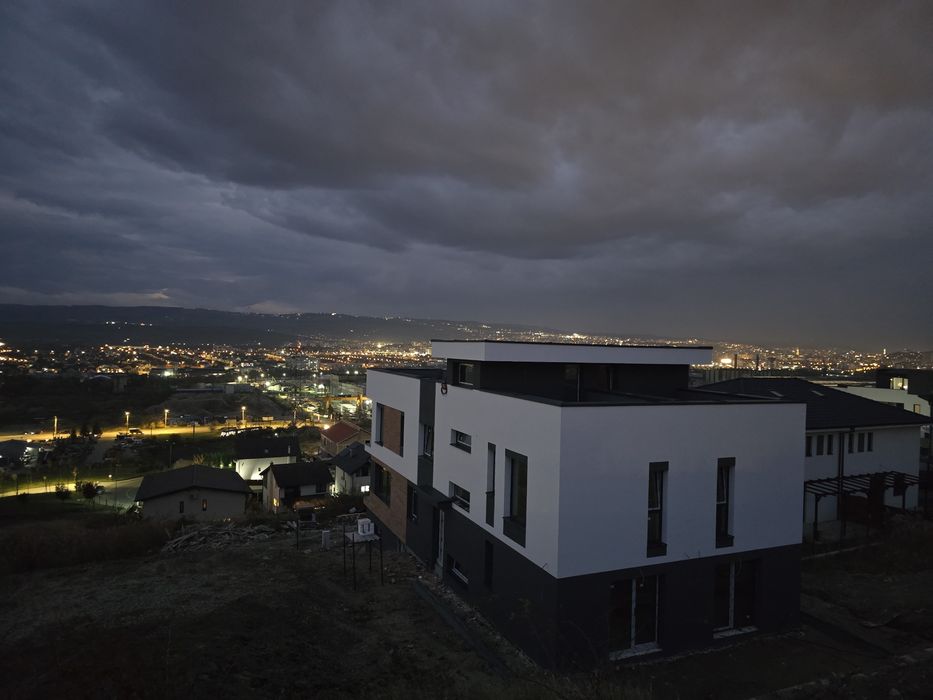 Duplex Voronet Nou Semifinisat 202 mp