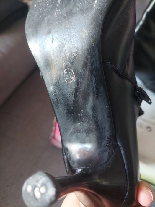 Ghete damă , mărimea 40