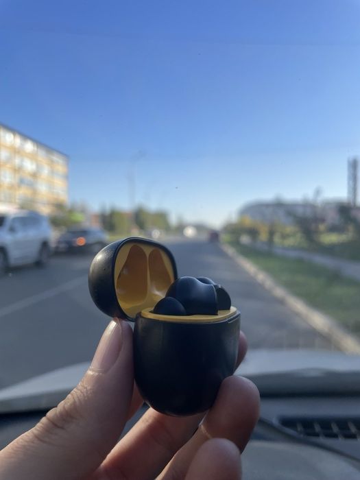 Продам наушники REALME BUDS PRO 110