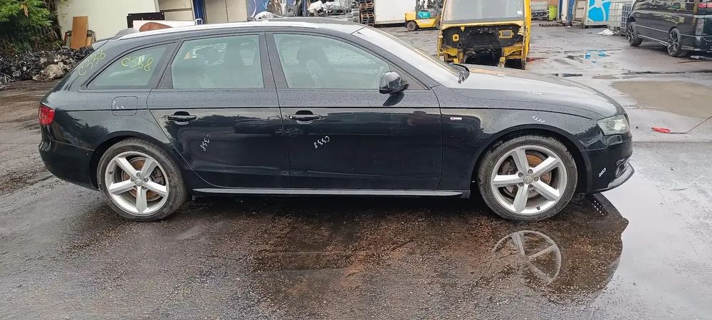 Dezmembrari / Dezmembrez Audi A4 B8 2.0 CAGA cutie viteze LLN cod culoare LZ9Y