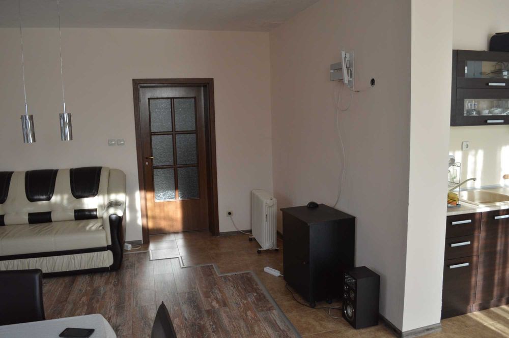 Продава се Къща в с. Стефан Караджа, Област Добрич - 220 кв.м за 705 €/кв.м - Снимка #7