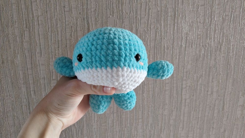 Вязанный китёнок