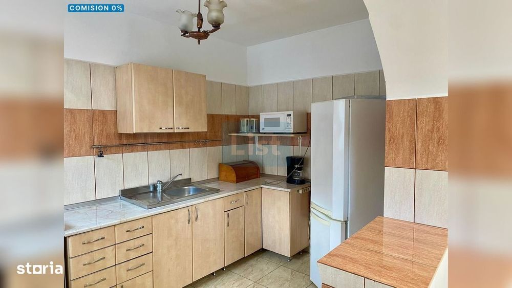 Casă 8 camere în Coiciu | 2 bucătării | 3 băi | Parcare 2-3 mașini