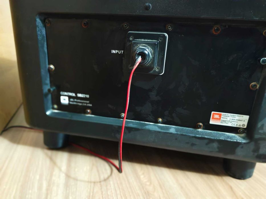 Пассивный сабвуфер JBL control sb2210.
