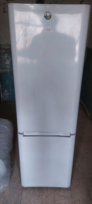 Продам холодильник б/у