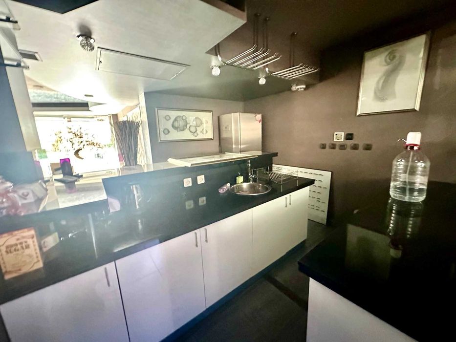 Дава се под наем Офис в София, Лозенец - 82 кв.м за 1200 € - Снимка #13