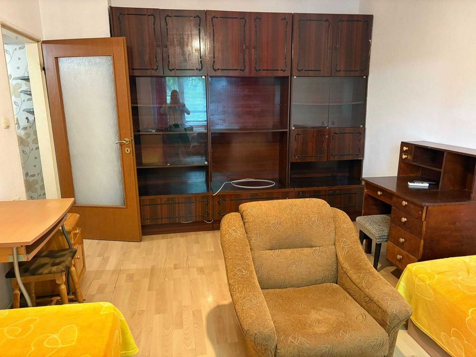 Обзаведен двустаен апатамент в хубав квартал