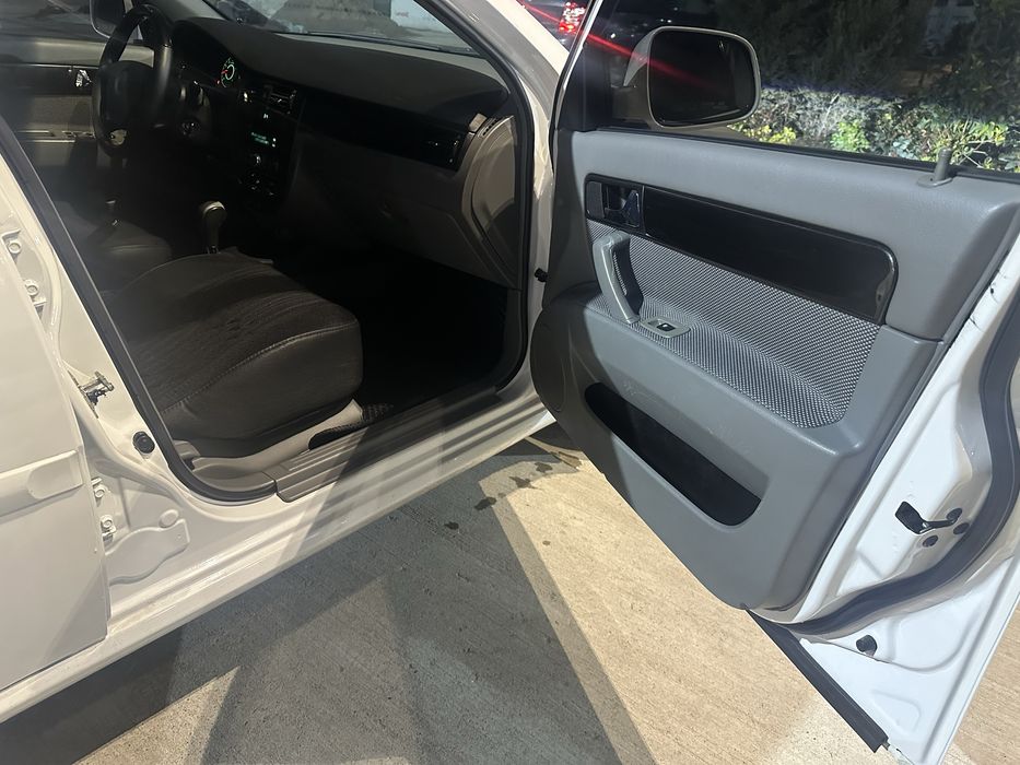 Gentra 2019 года белая автомат идеальная своя.