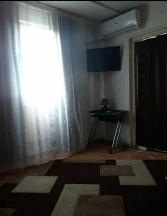 Дава се под наем Едностаен апартамент в Пловдив, Изгрев - 25 кв.м за 127.5 € - Снимка #1