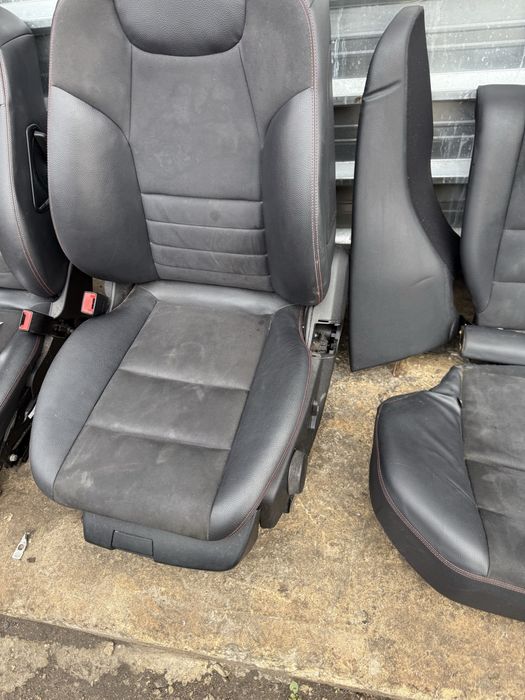 Кожен салон с алкантара за Mercedes benz w204 facelift лек дефект н103