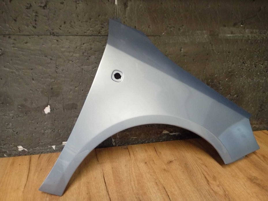 Aripa Fata Dreapta Skoda Fabia 2 II An 2007-2014 (F8K (Albastru))