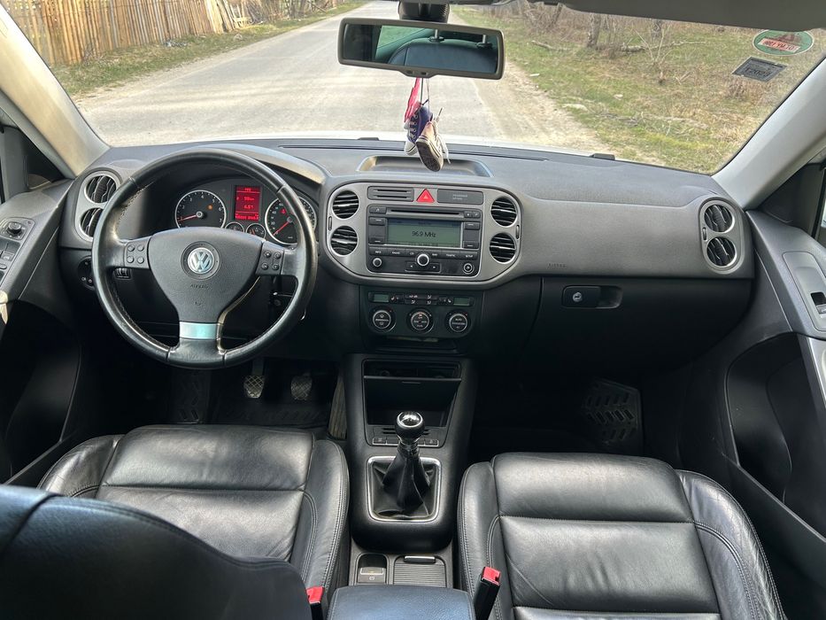 Volkswagen Tiguan 2009, 2.0 TSI, 4 motion
