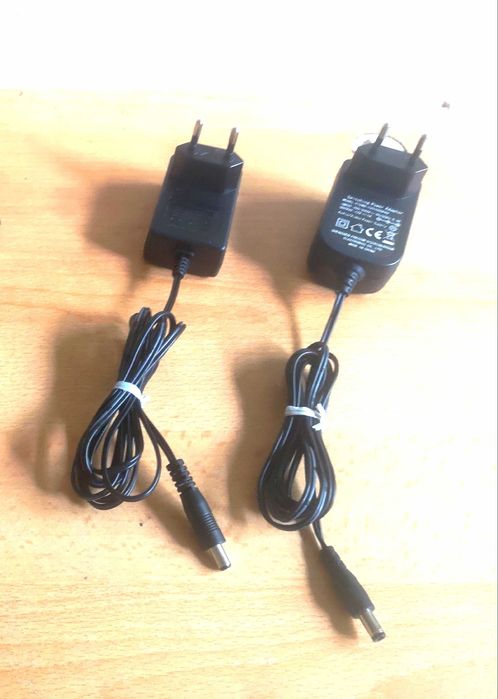 Încărcător alimentator 12V      .